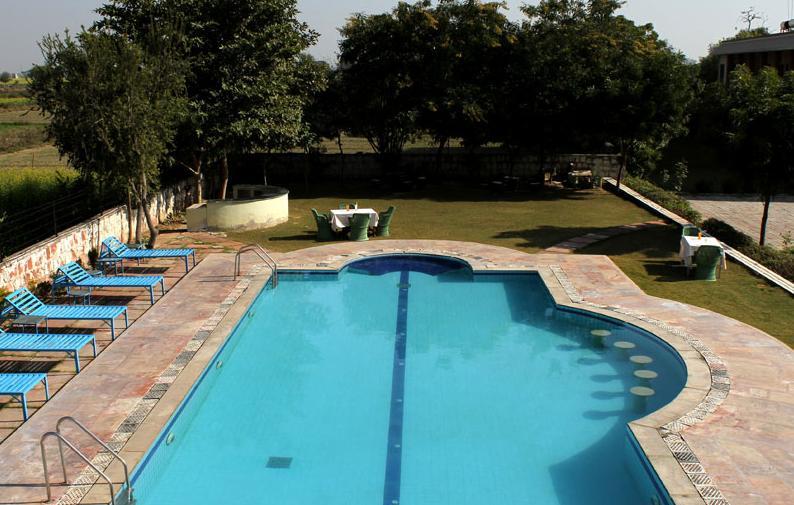 Kadamb Kunj Resort バラトプル エクステリア 写真